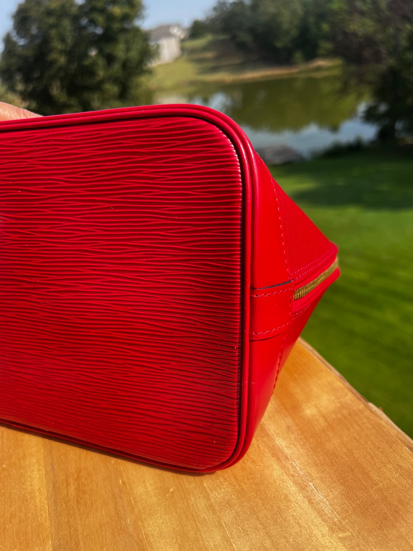 LOUIS VUITTON Alma PM – Red Epi Leather