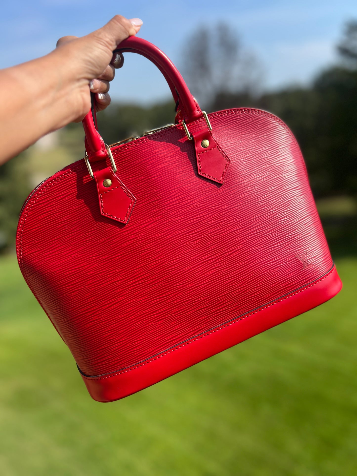 LOUIS VUITTON Alma PM – Red Epi Leather