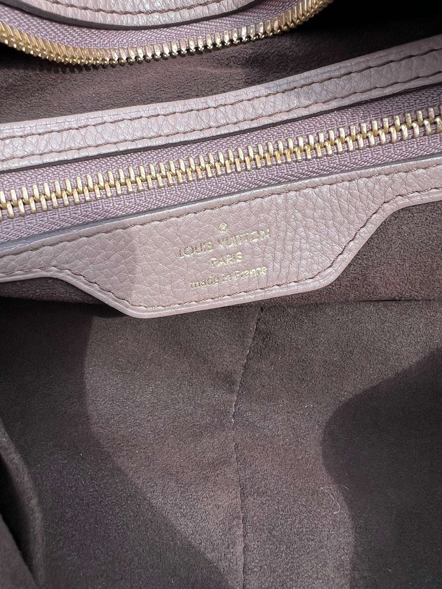 LOUIS VUITTON Poudre Mahina Leather Stellar PM Bag
