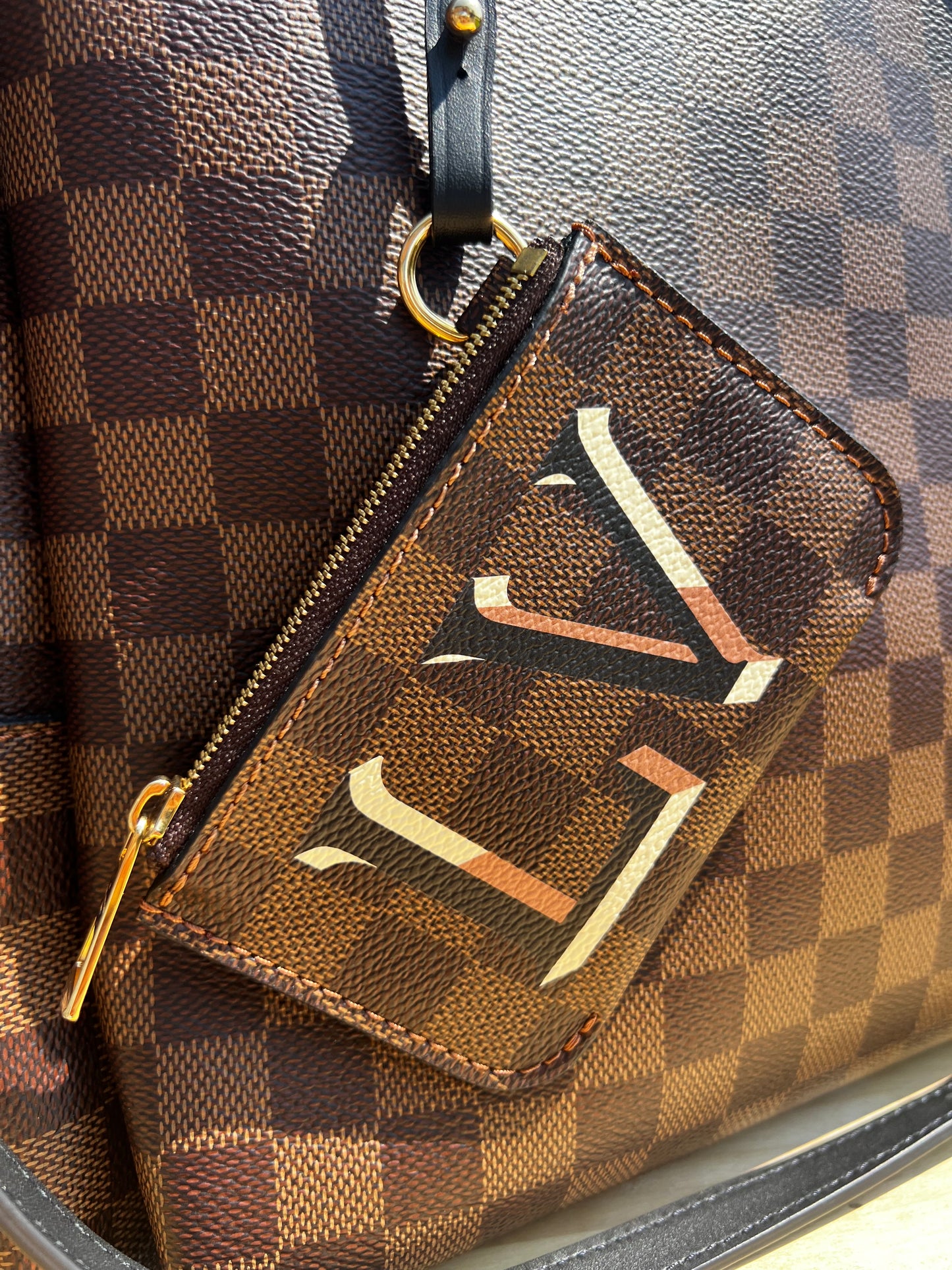 LOUIS VUITTON Belmont MM Damier Ebene
