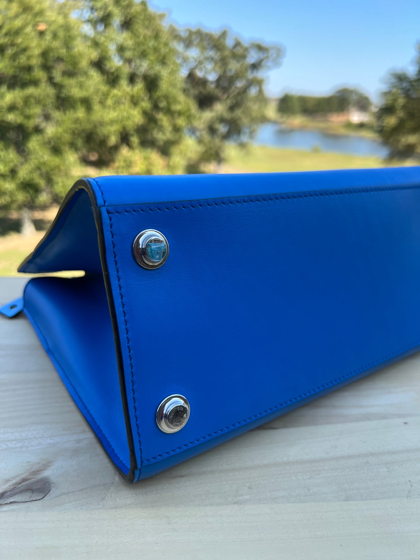 LOUIS VUITTON
Calfskin City Steamer PM Silver Blue