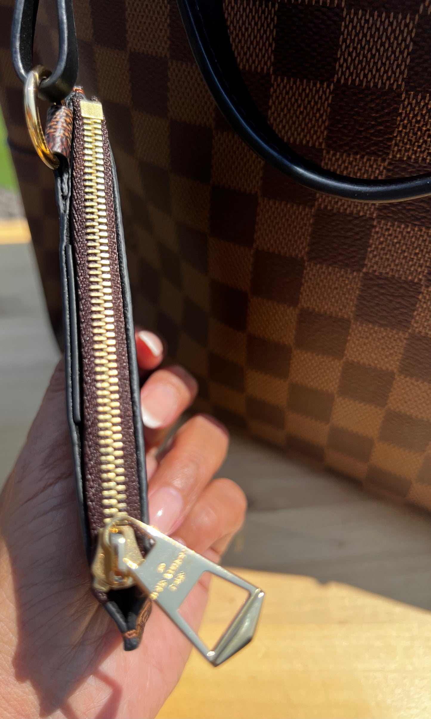LOUIS VUITTON Belmont MM Damier Ebene