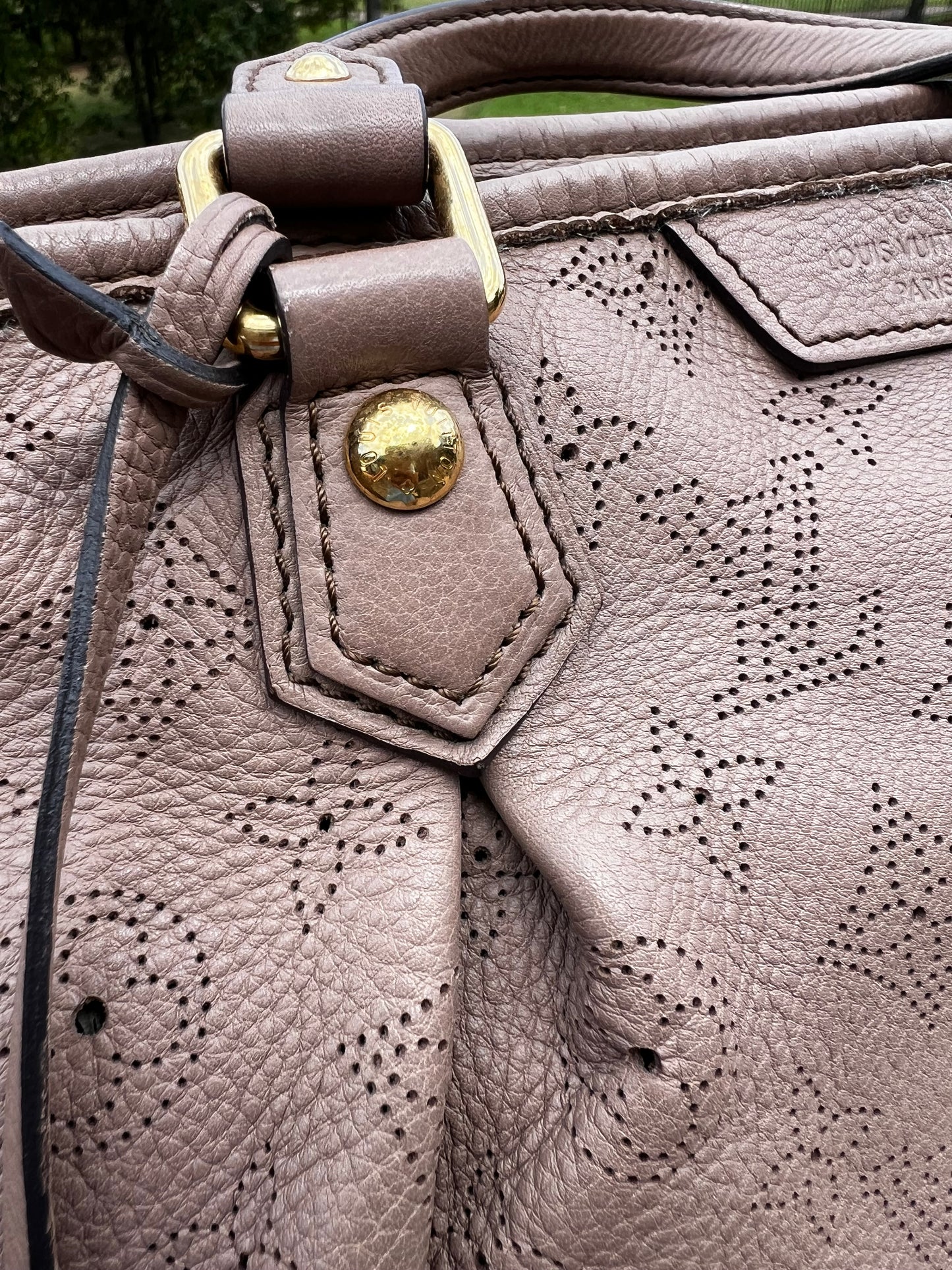 LOUIS VUITTON Poudre Mahina Leather Stellar PM Bag