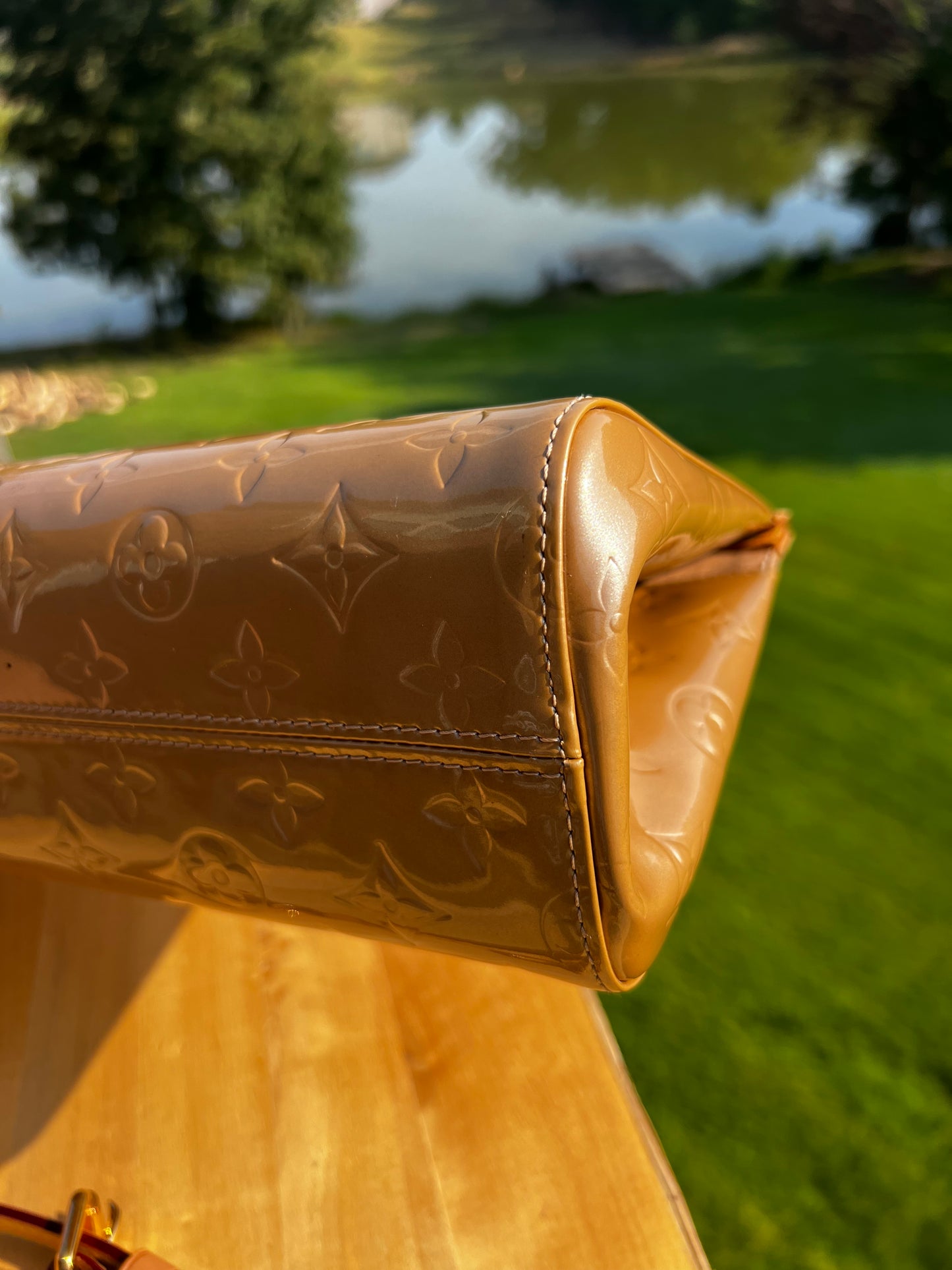 LOUIS VUITTON Vernis Leather Thompson Street Shoulder Bag – Beige/Gold Monogram Embossed