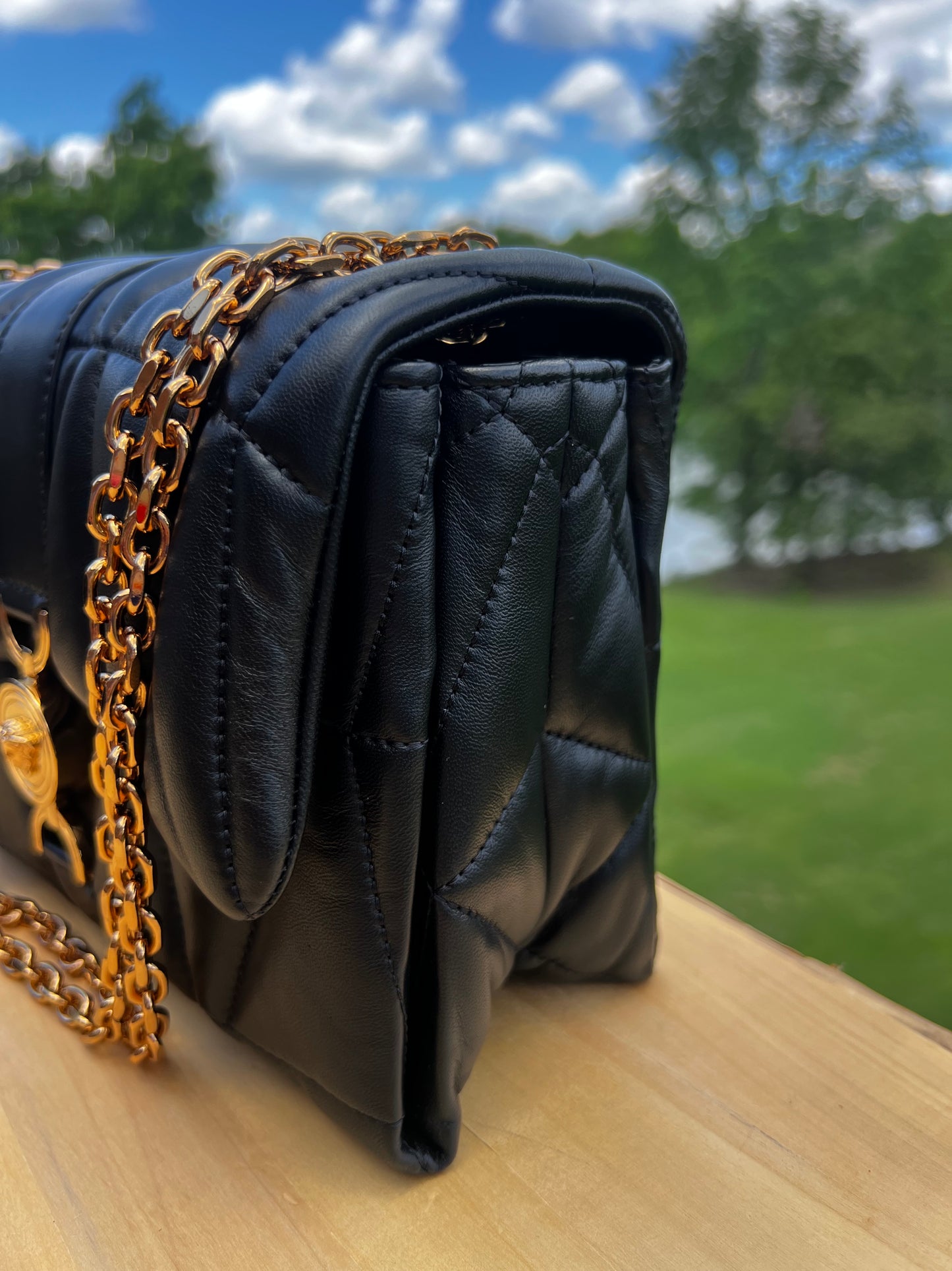 VERSACE
Nappa Quilted Kleio Shoulder Bag