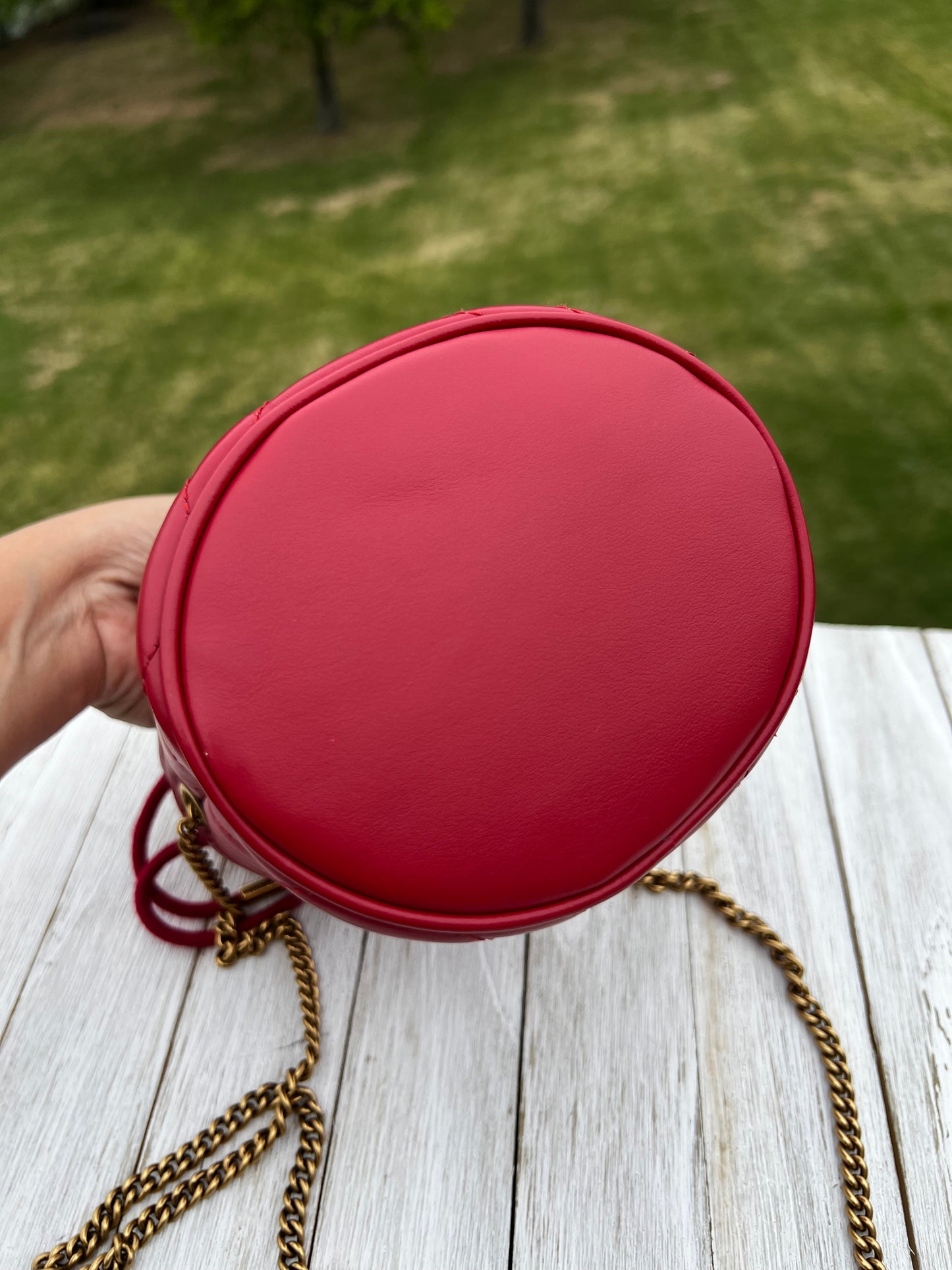 GUCCI
Calfskin Matelasse Mini GG Marmont 2.0 Bucket Bag Hibiscus Red