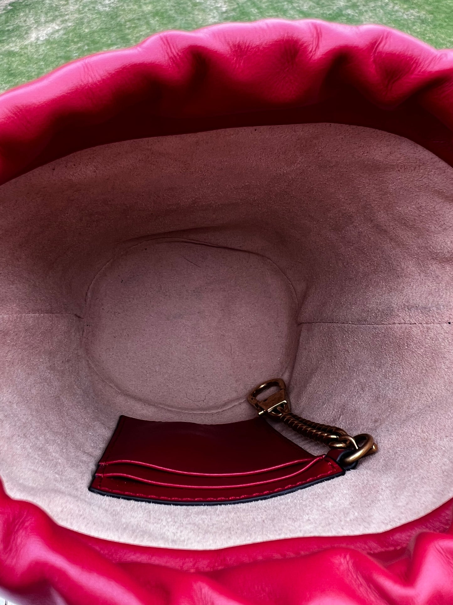 GUCCI
Calfskin Matelasse Mini GG Marmont 2.0 Bucket Bag Hibiscus Red