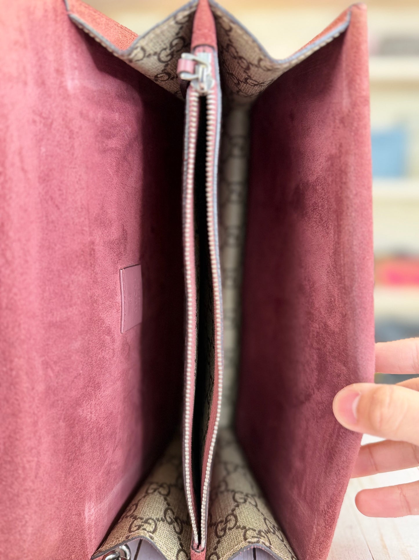 GUCCI
GG Supreme Monogram Blooms Small Dionysus Shoulder Bag