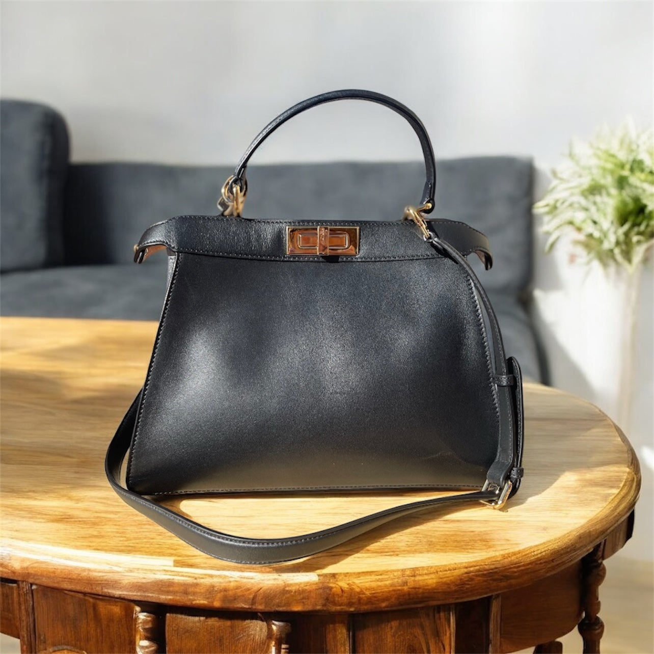 FENDI Peekaboo Medium