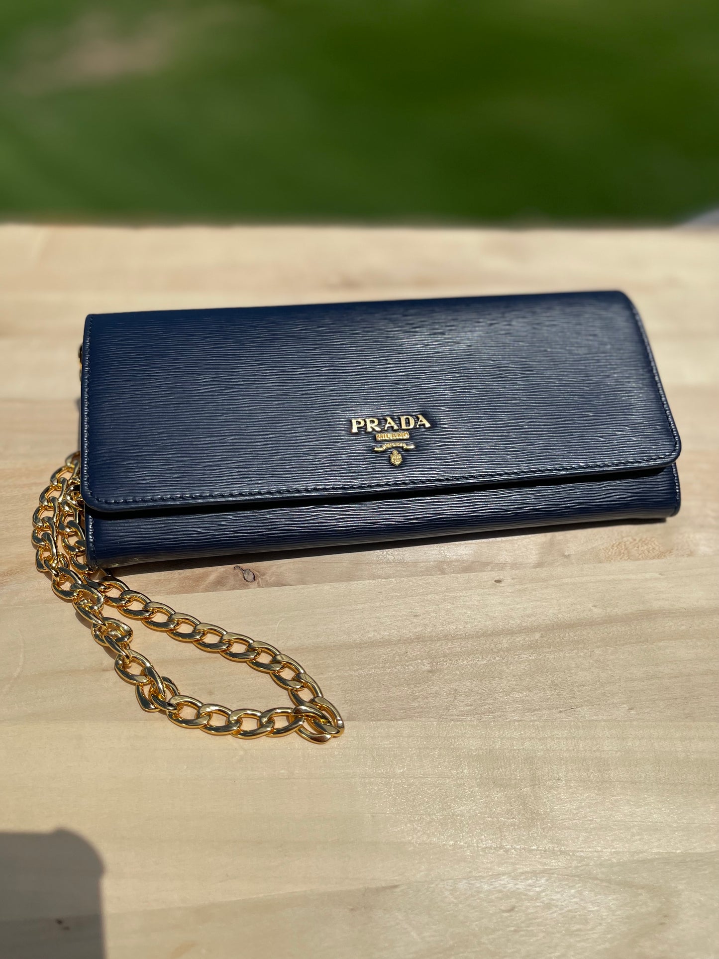 PRADA 
Saffiano Lux Chain Wallet Navy Blue
