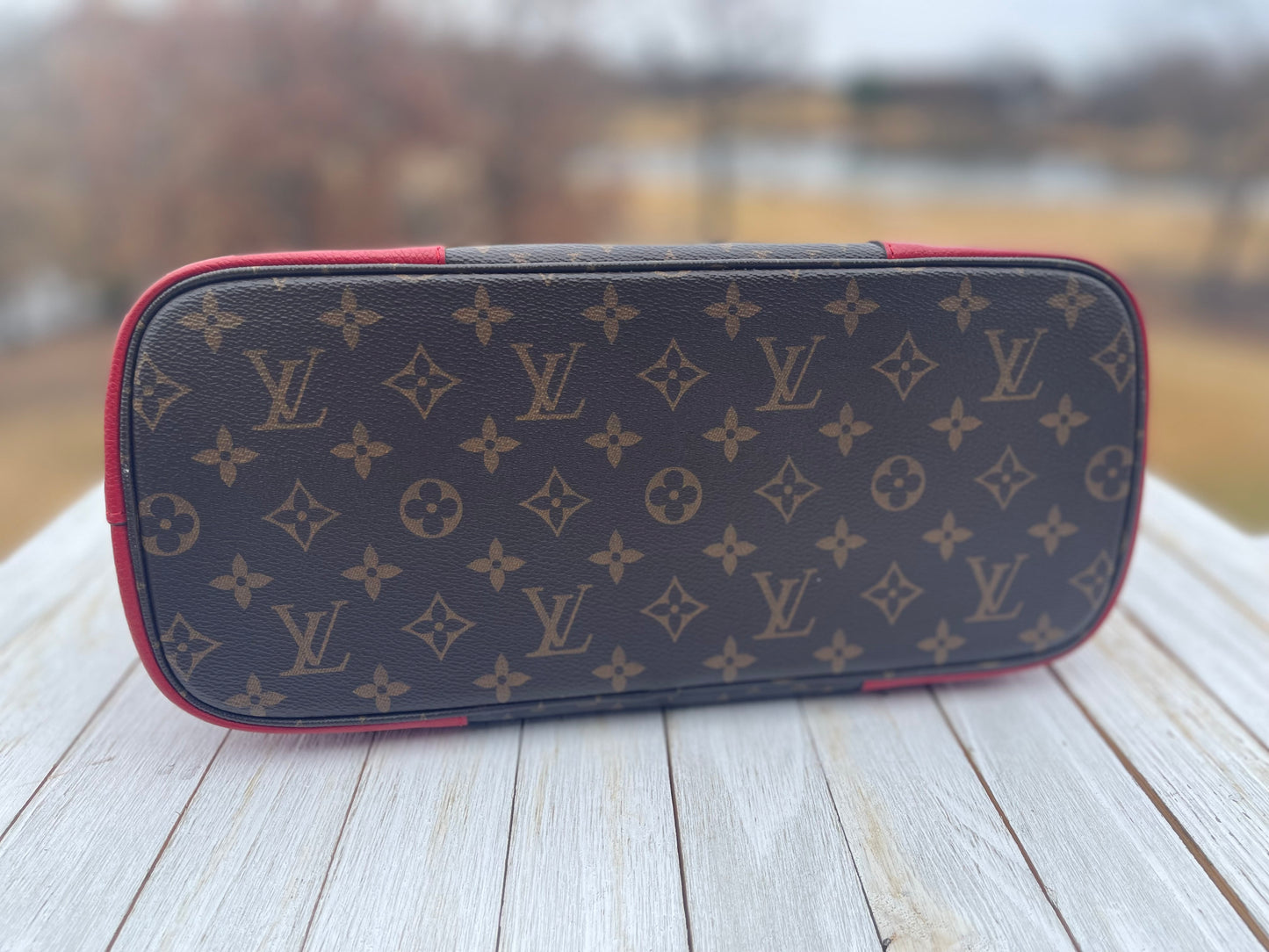 LOUIS VUITTON 
Monogram Flandrin Cherry