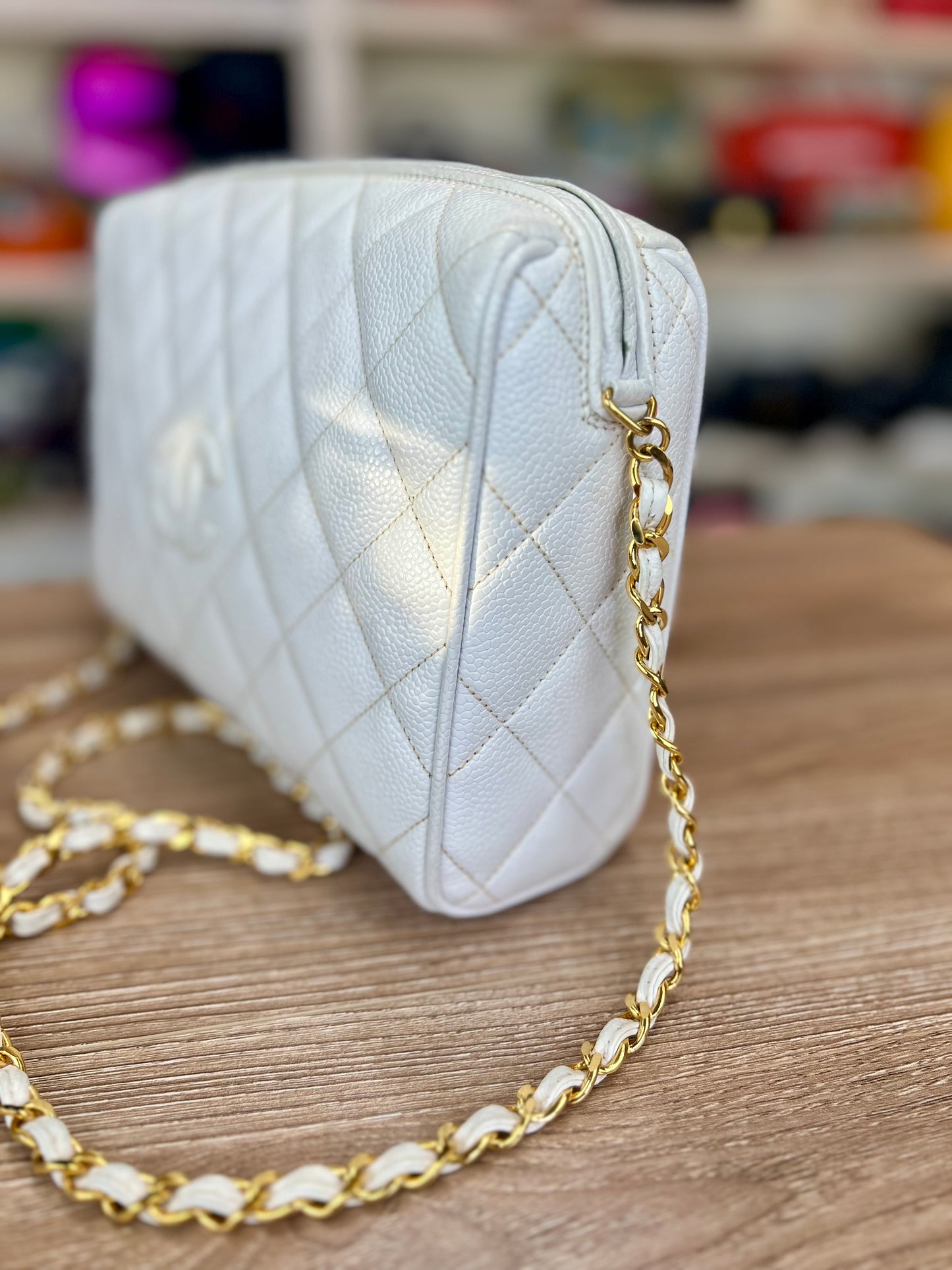 CHANEL Vintage Diamond CC Camera Shoulder Bag Quilted Caviar Medium White