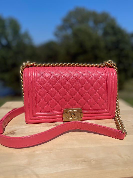 CHANEL 
CHANEL Caviar Quilted Old Medium Boy Flap Pink