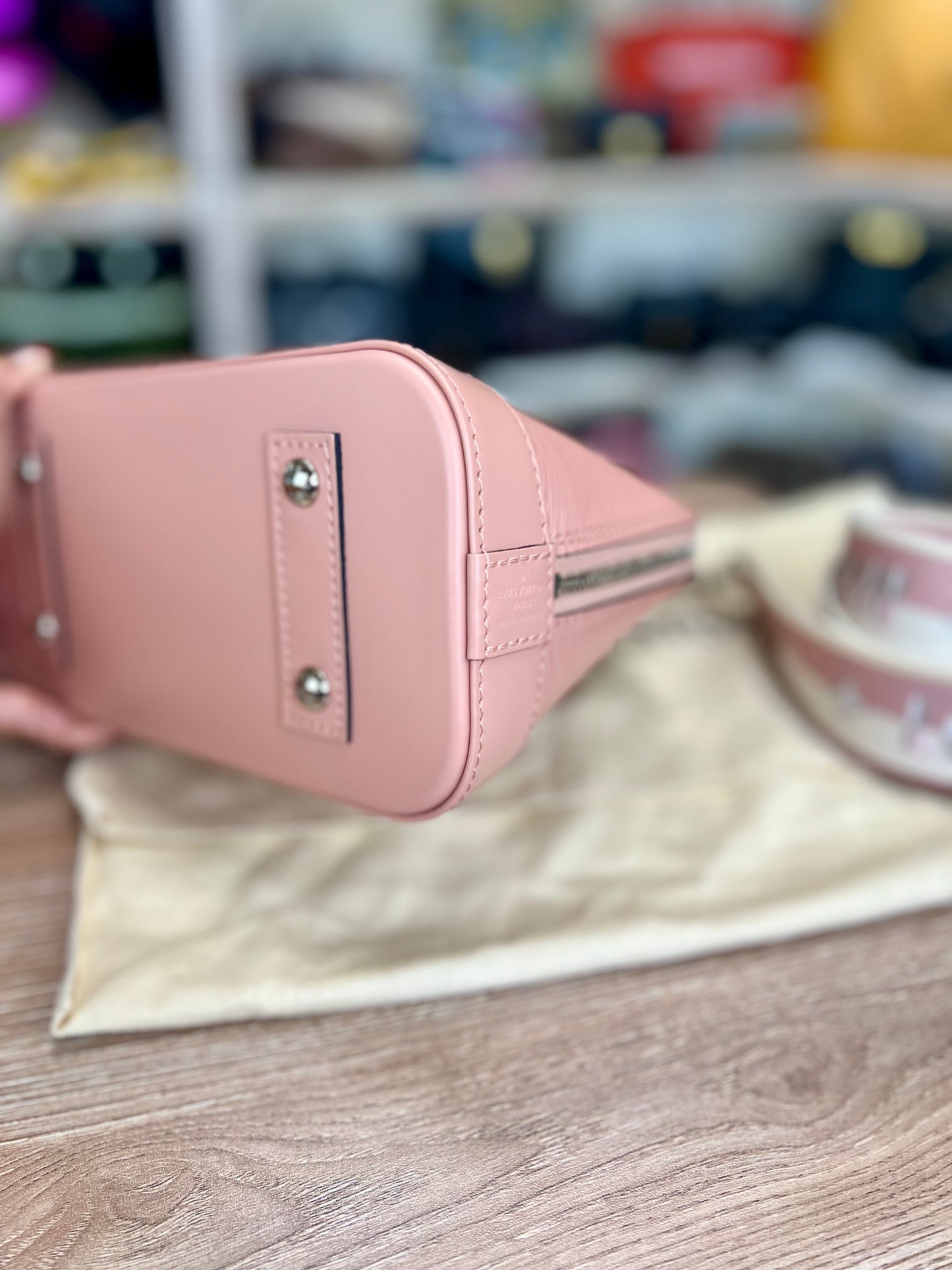 LOUIS VUITTON

Epi Jacquard Alma BB