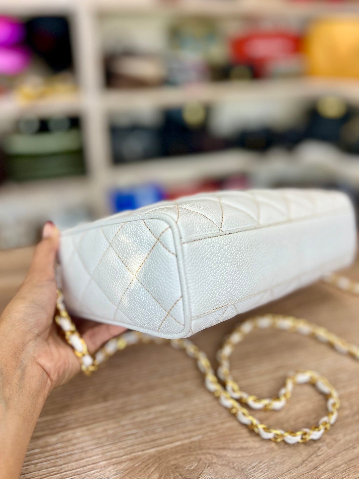 CHANEL Vintage Diamond CC Camera Shoulder Bag Quilted Caviar Medium White