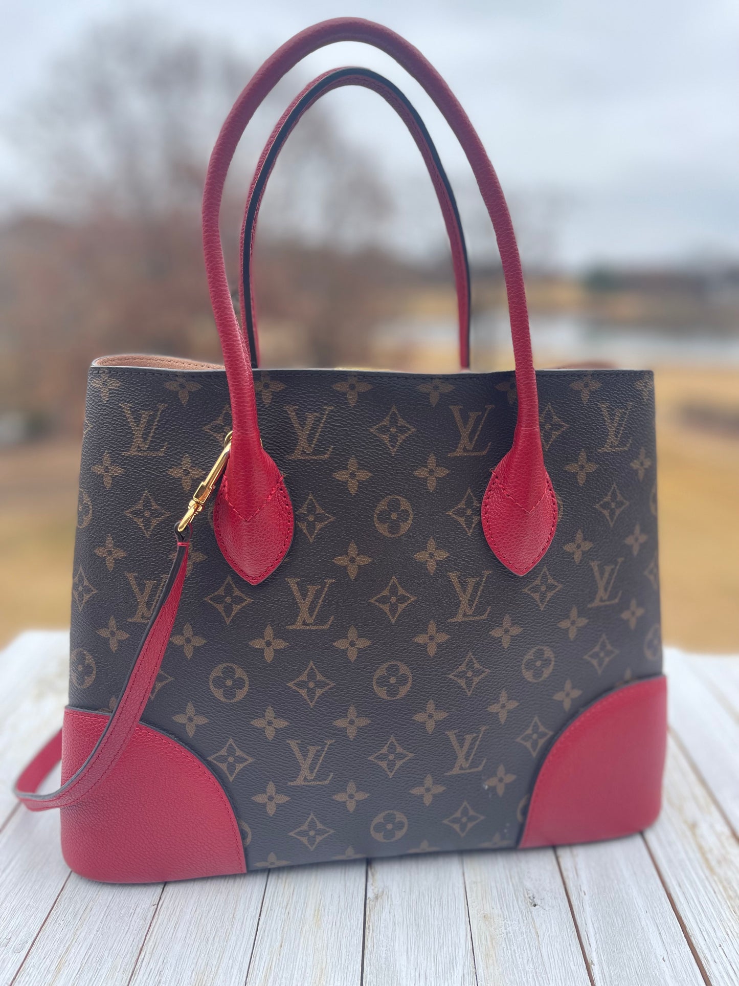 LOUIS VUITTON 
Monogram Flandrin Cherry