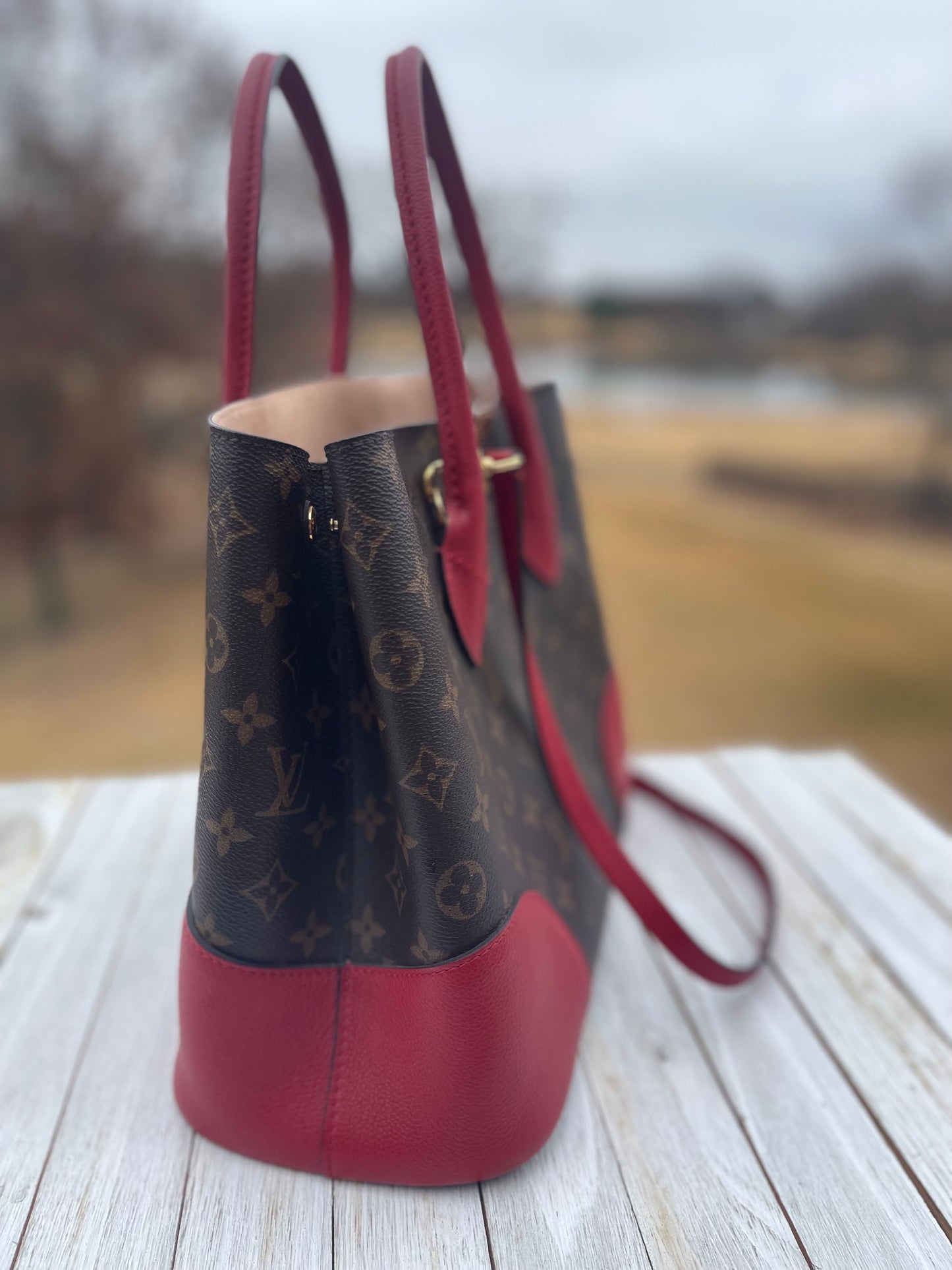 LOUIS VUITTON 
Monogram Flandrin Cherry