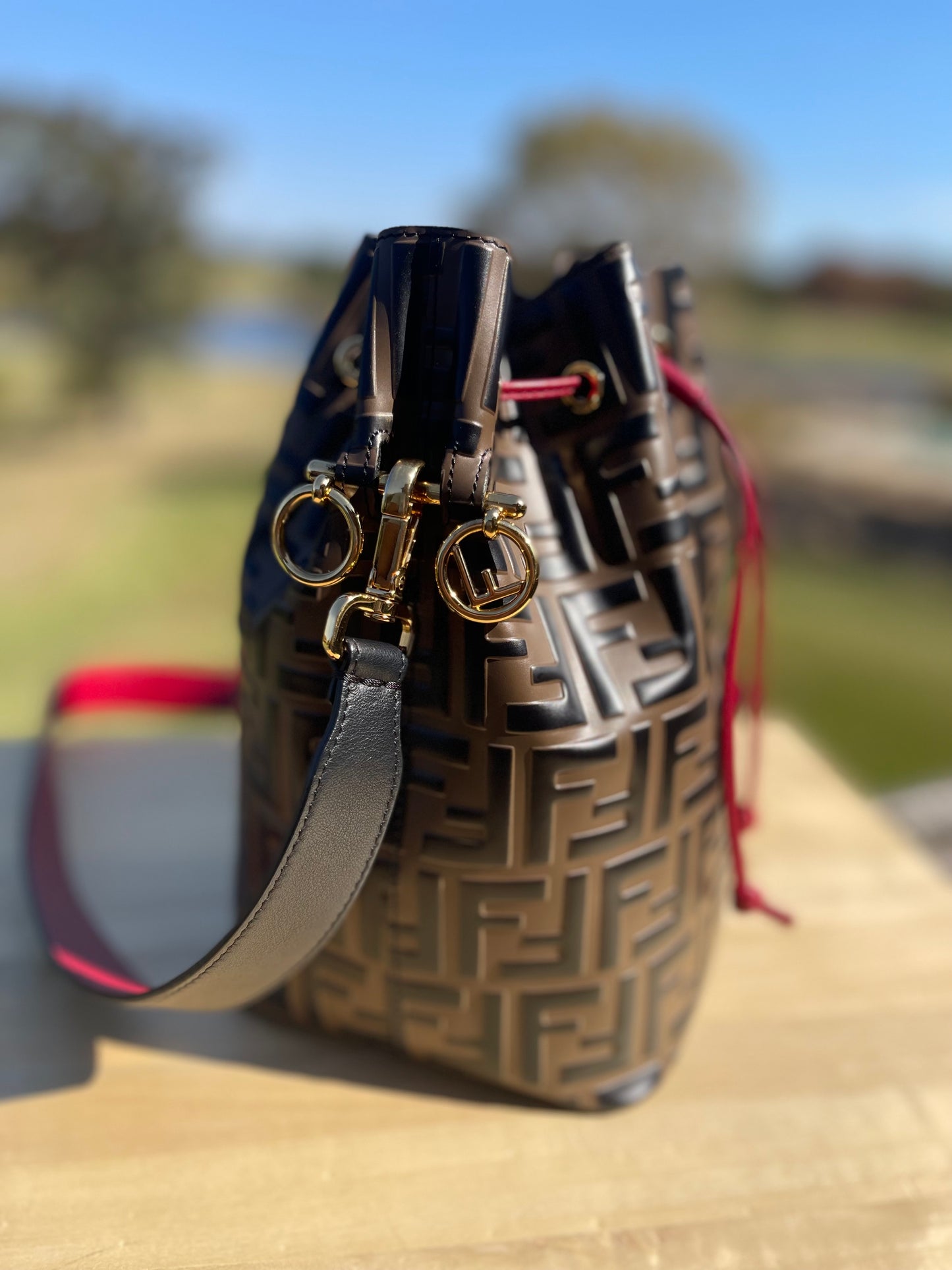 FENDI 
Mon Tresor Bucket Bag