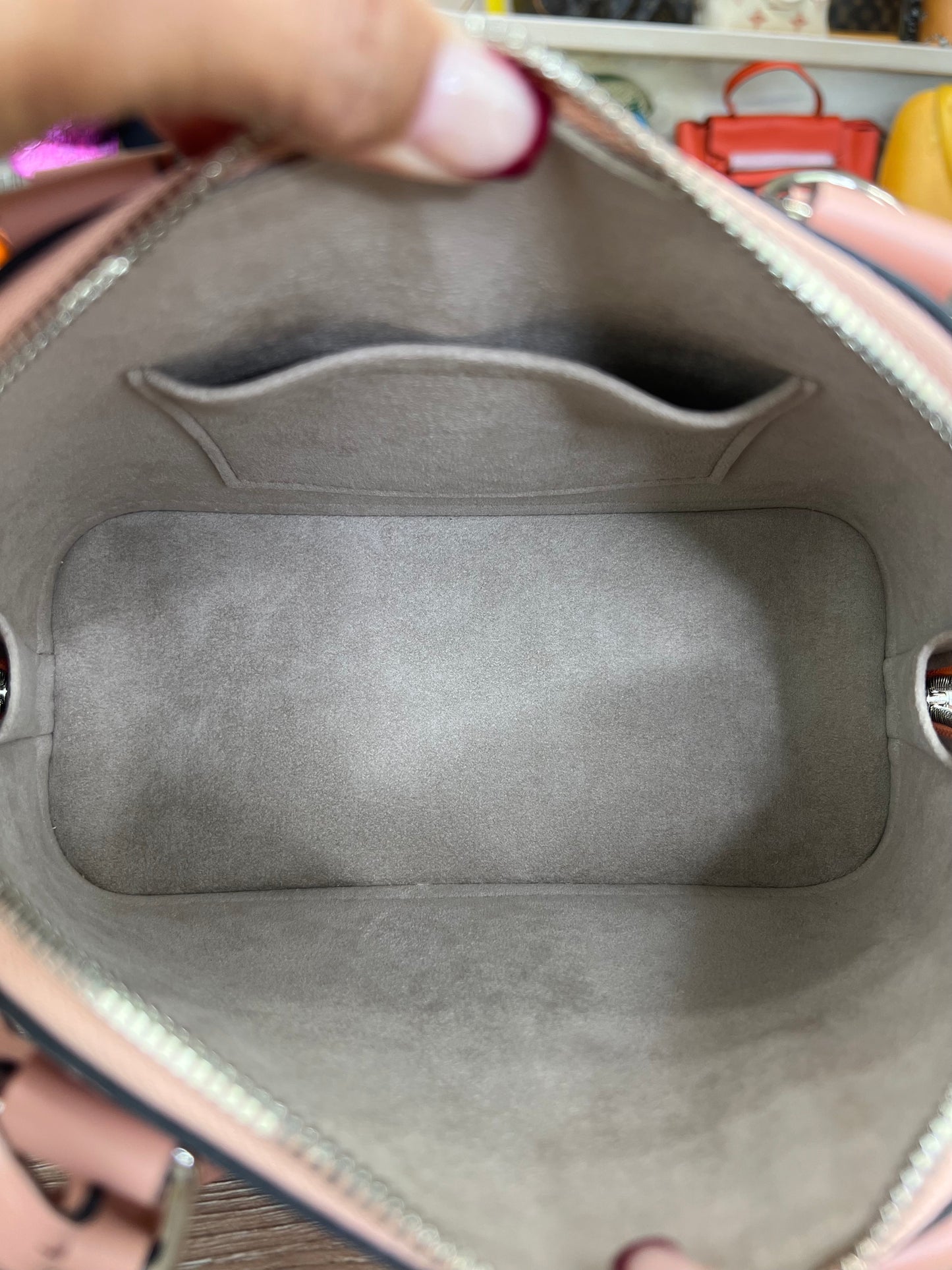 LOUIS VUITTON

Epi Jacquard Alma BB