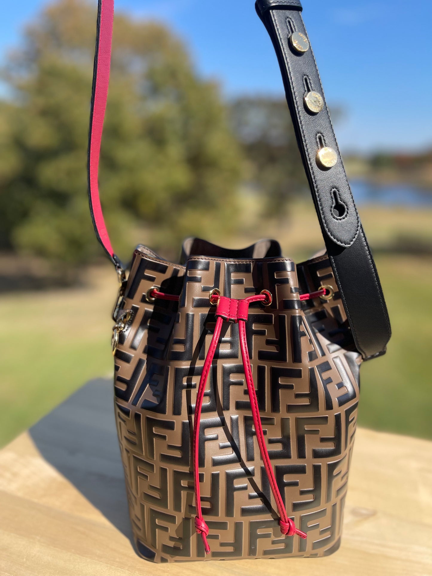 FENDI 
Mon Tresor Bucket Bag