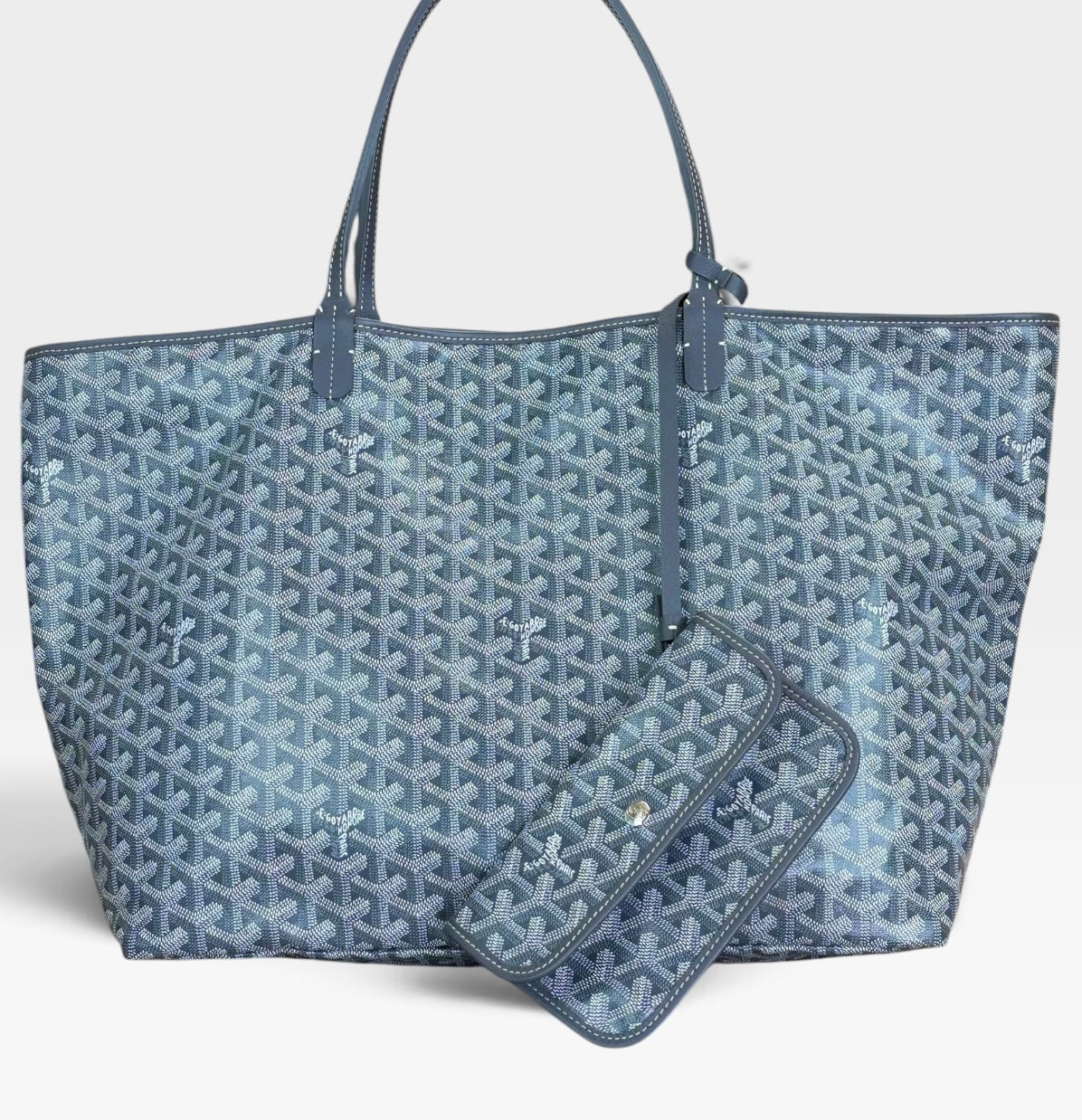 GOYARD
Goyardine Saint Louis GM Grey