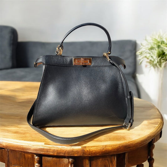 FENDI Peekaboo Medium