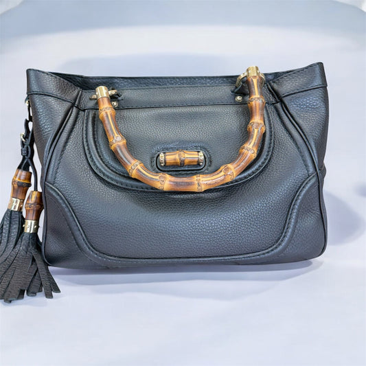 GUCCI
Calfskin Bamboo Medium Tassel Tote Black